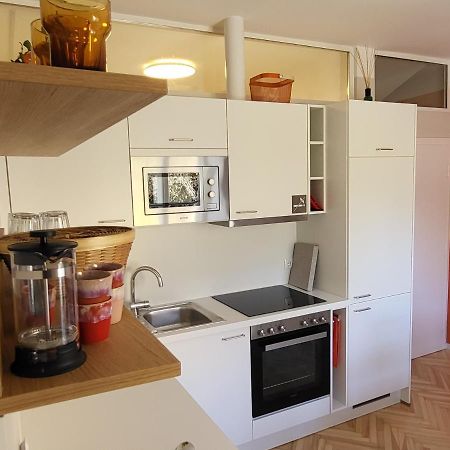 Ferienwohnung Orange Flat-ganz neu inkl.Parkplatz Graz Exterior foto